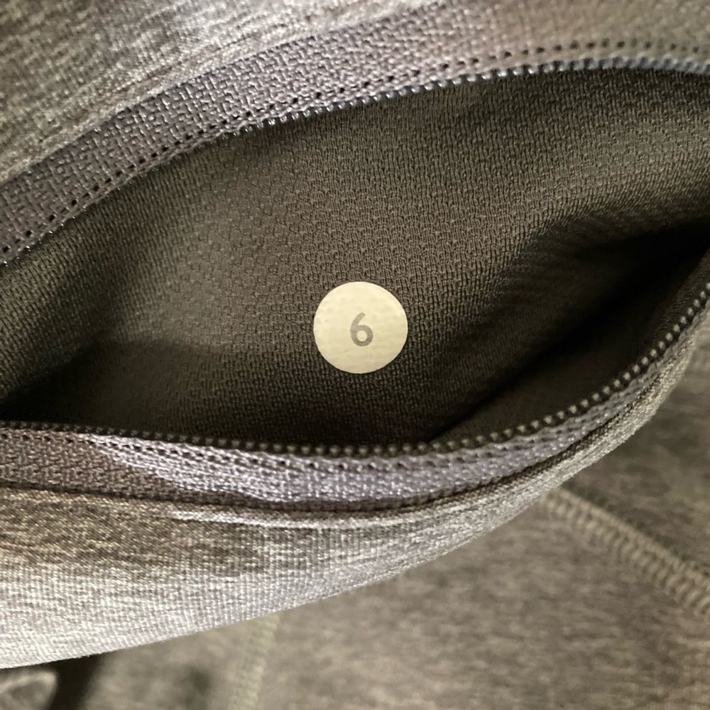 Lululemon Speed Crop Heathered Slate size 6 - Picture 16 of 16